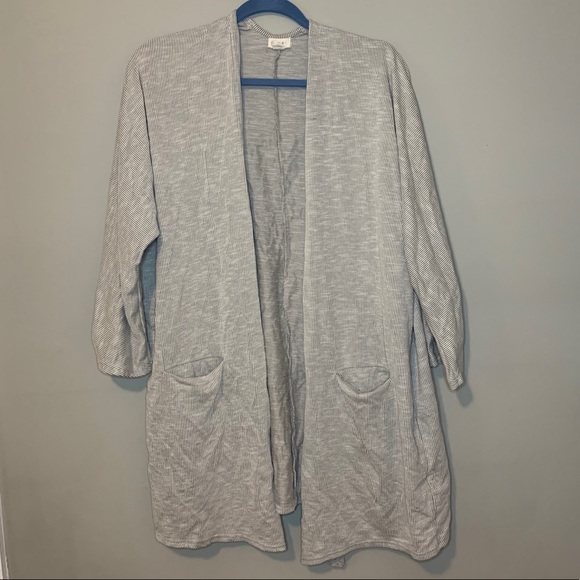 DONNI. Open Cardigan - Picture 2 of 5